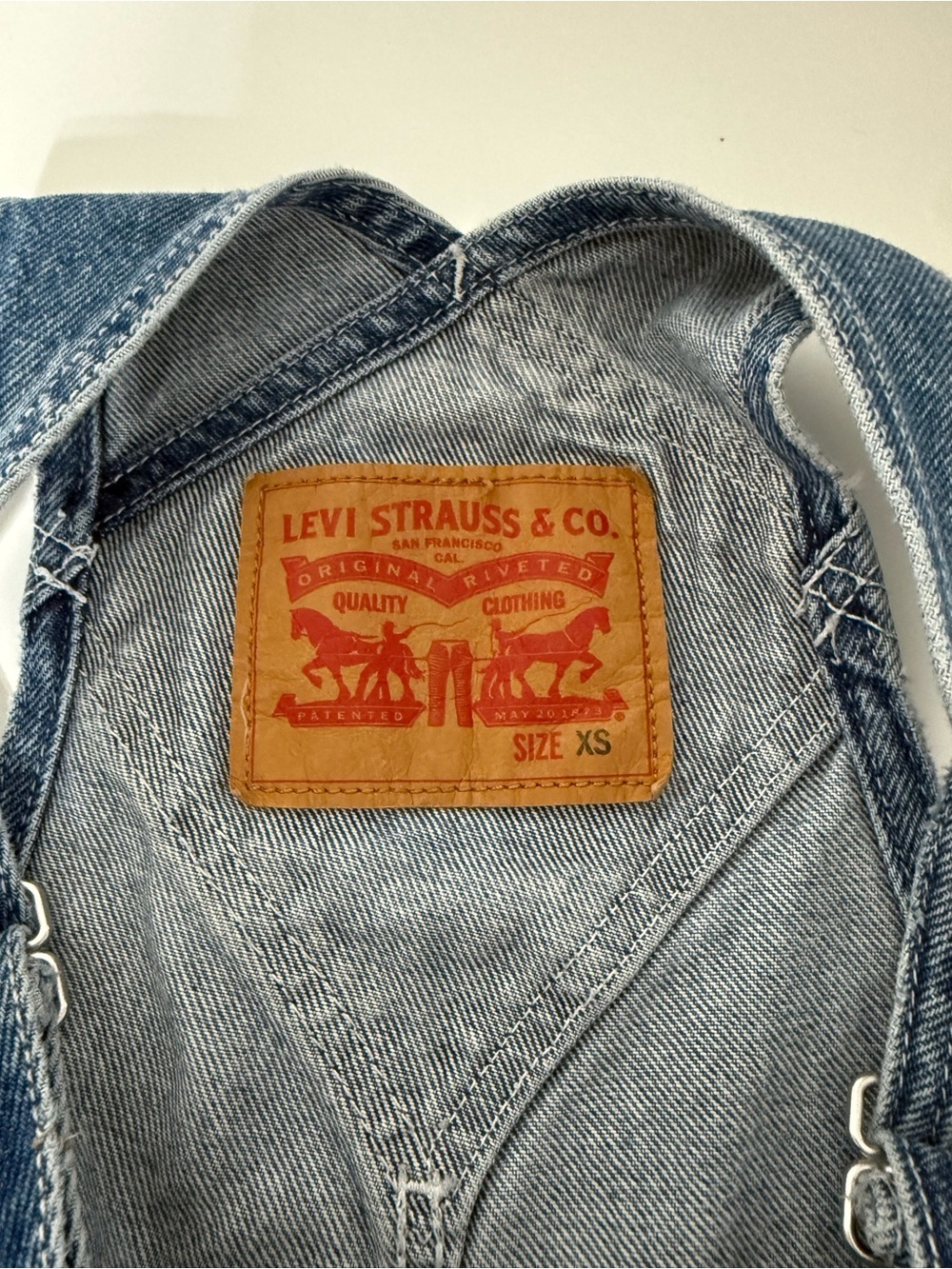 Levi's Medium Wash Blue Denim Overalls, Mens XS